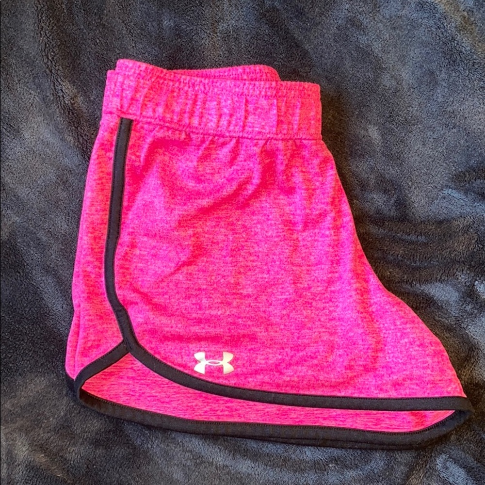 UNDER ARMOUR shorts